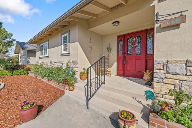 610 S Whitney Street, Visalia, CA 93277