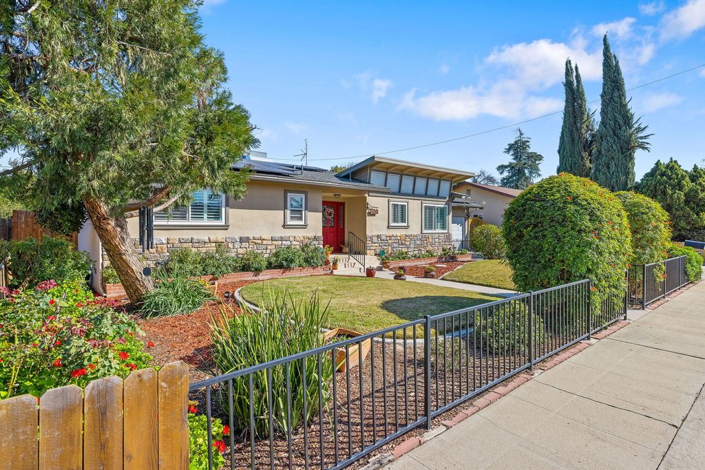 610 S Whitney Street, Visalia, CA 93277