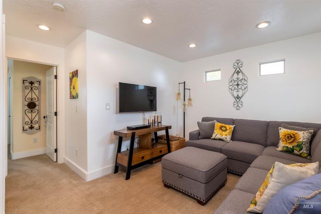 2240 W Anatole St, Meridian, ID 83646