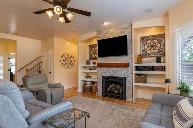 2240 W Anatole St, Meridian, ID 83646