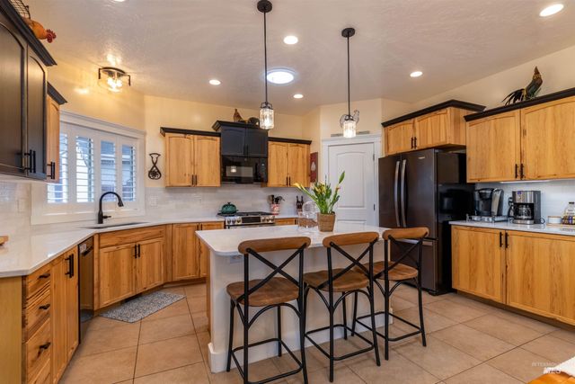 2240 W Anatole St, Meridian, ID 83646