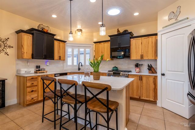 2240 W Anatole St, Meridian, ID 83646