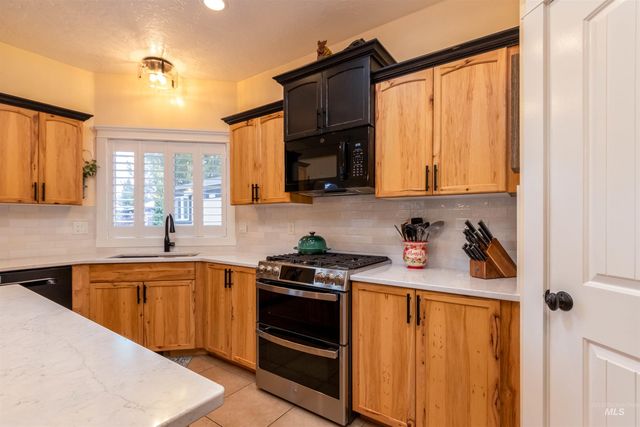 2240 W Anatole St, Meridian, ID 83646