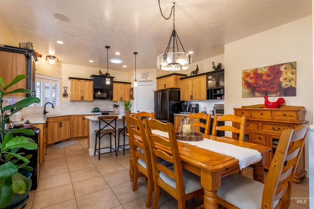 2240 W Anatole St, Meridian, ID 83646