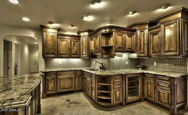 6723 E LINCOLN Drive, Paradise Valley, AZ 85253