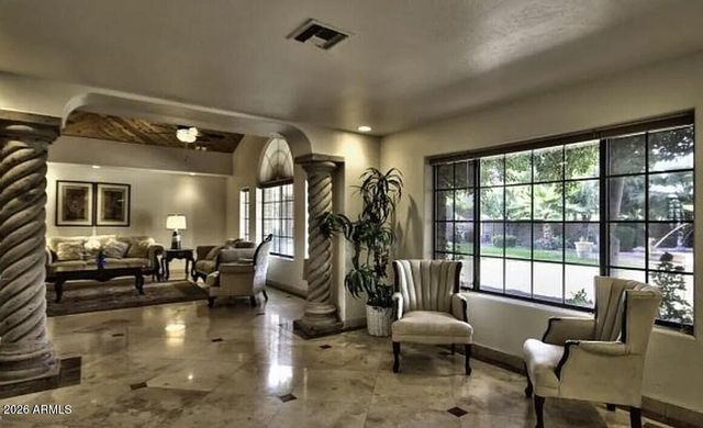 6723 E LINCOLN Drive, Paradise Valley, AZ 85253