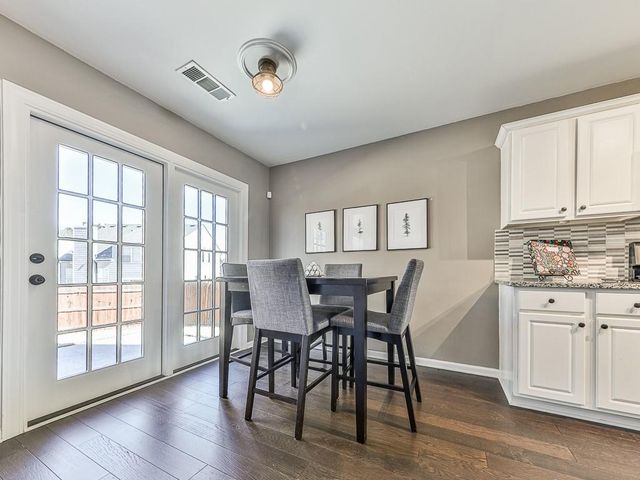 534 Drifton Way, Woodstock, GA 30188