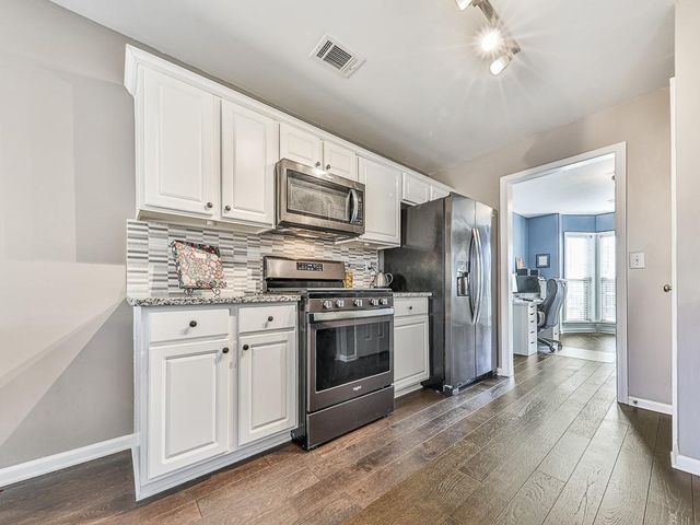 534 Drifton Way, Woodstock, GA 30188