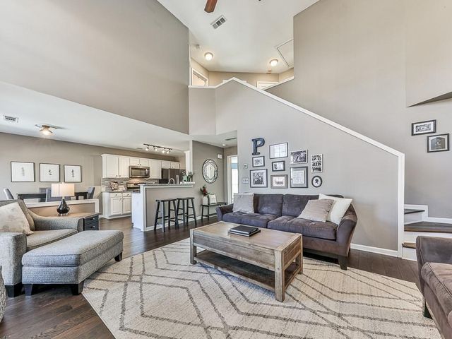 534 Drifton Way, Woodstock, GA 30188