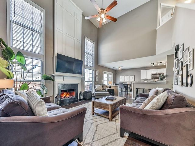 534 Drifton Way, Woodstock, GA 30188