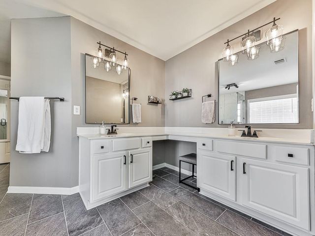 534 Drifton Way, Woodstock, GA 30188