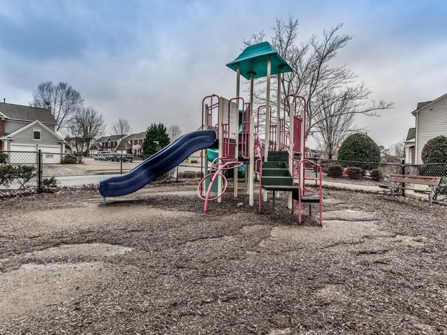 534 Drifton Way, Woodstock, GA 30188