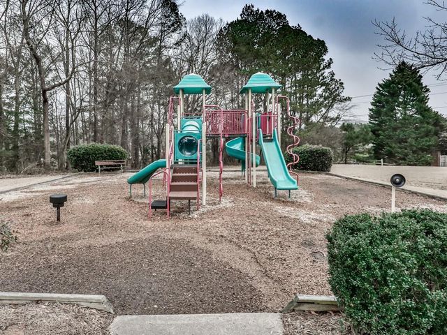 534 Drifton Way, Woodstock, GA 30188