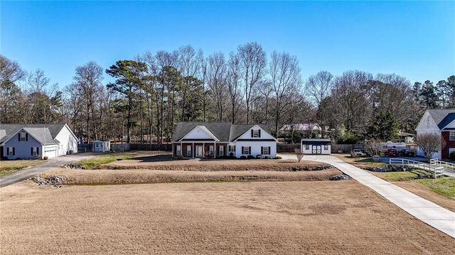 127 Ash Court SE, Calhoun, GA 30701