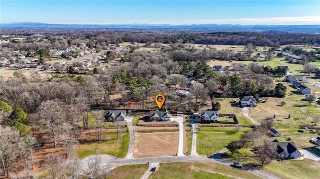 127 Ash Court SE, Calhoun, GA 30701