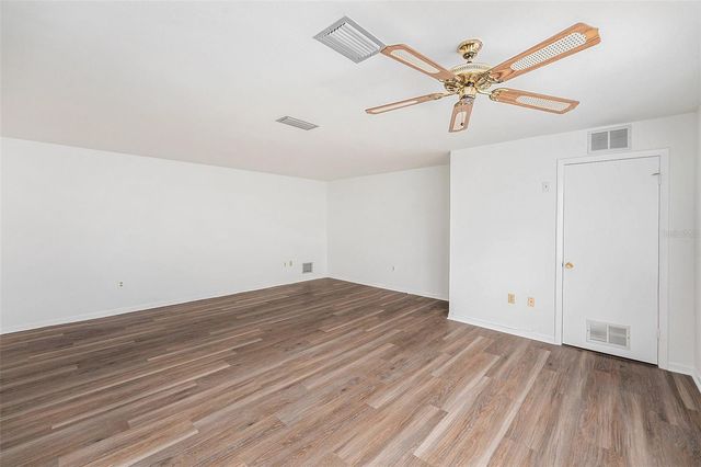 5623 80TH STREET N 211, St Petersburg, FL 33709