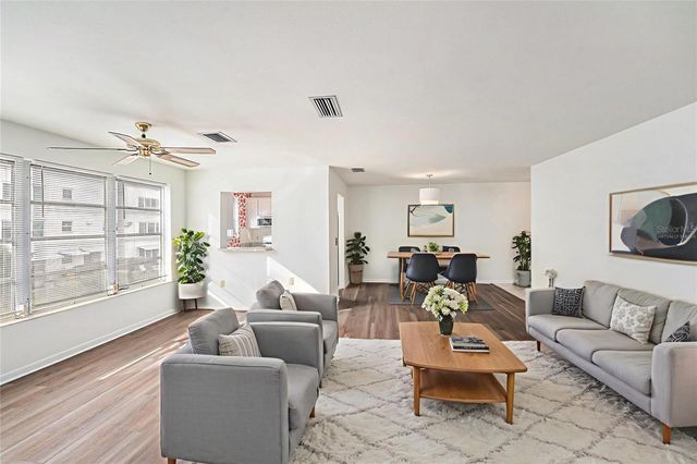 5623 80TH STREET N 211, St Petersburg, FL 33709