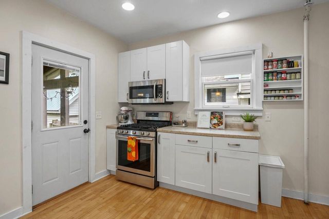 182 Dixon Street, Madison, WI 53704