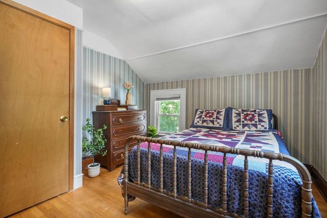 182 Dixon Street, Madison, WI 53704