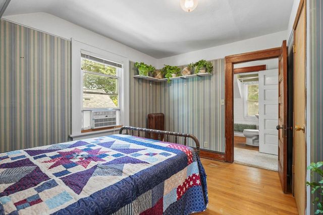 182 Dixon Street, Madison, WI 53704