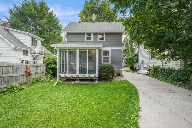 182 Dixon Street, Madison, WI 53704