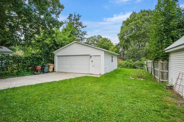182 Dixon Street, Madison, WI 53704