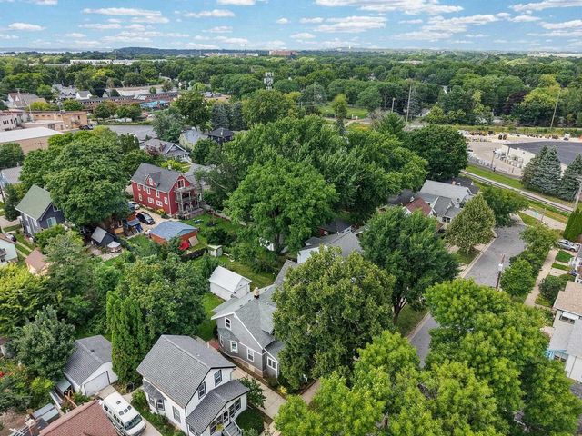 182 Dixon Street, Madison, WI 53704