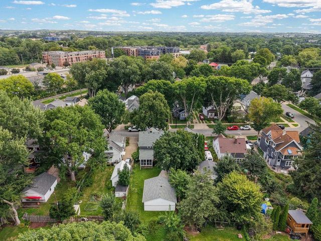 182 Dixon Street, Madison, WI 53704