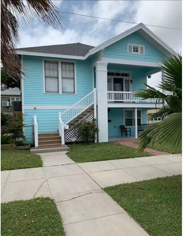 911 11th Street 2, Galveston, TX 77550
