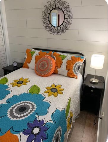 911 11th Street 2, Galveston, TX 77550