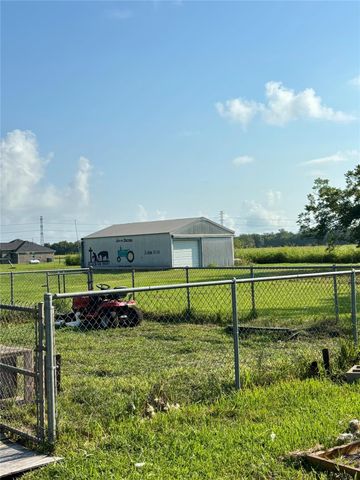 9264 Fm-1728, Boling, TX 77420