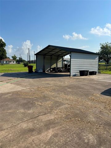 9264 Fm-1728, Boling, TX 77420