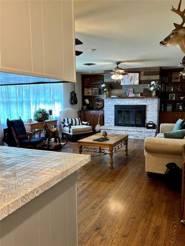 9264 Fm-1728, Boling, TX 77420