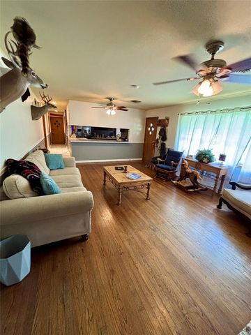 9264 Fm-1728, Boling, TX 77420