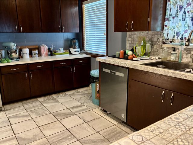 9264 Fm-1728, Boling, TX 77420