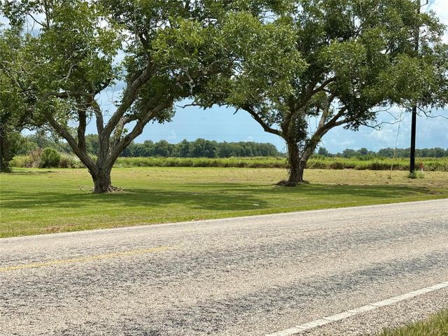 9264 Fm-1728, Boling, TX 77420