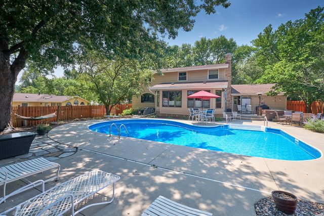2435 Viking Court NW, Rochester, MN 55901