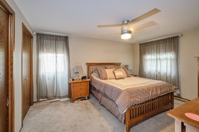 2435 Viking Court NW, Rochester, MN 55901