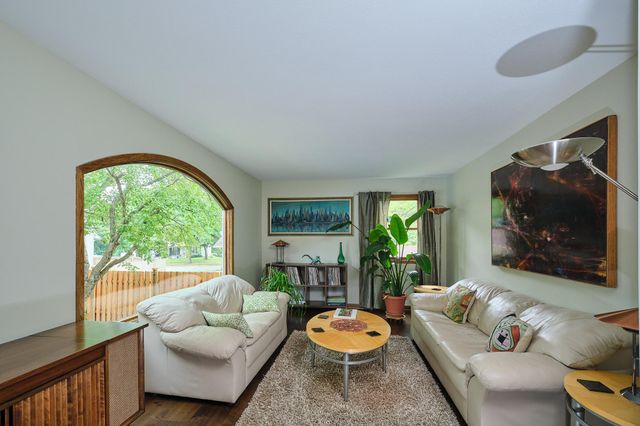 2435 Viking Court NW, Rochester, MN 55901