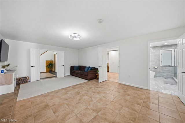 3899 Brainard Road, Orange Village, OH 44122