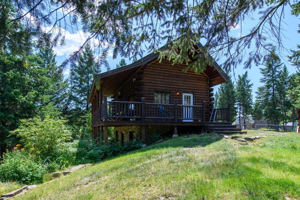 Image 3 of property listing at 87 Badger Trail, Eureka, MT 59917