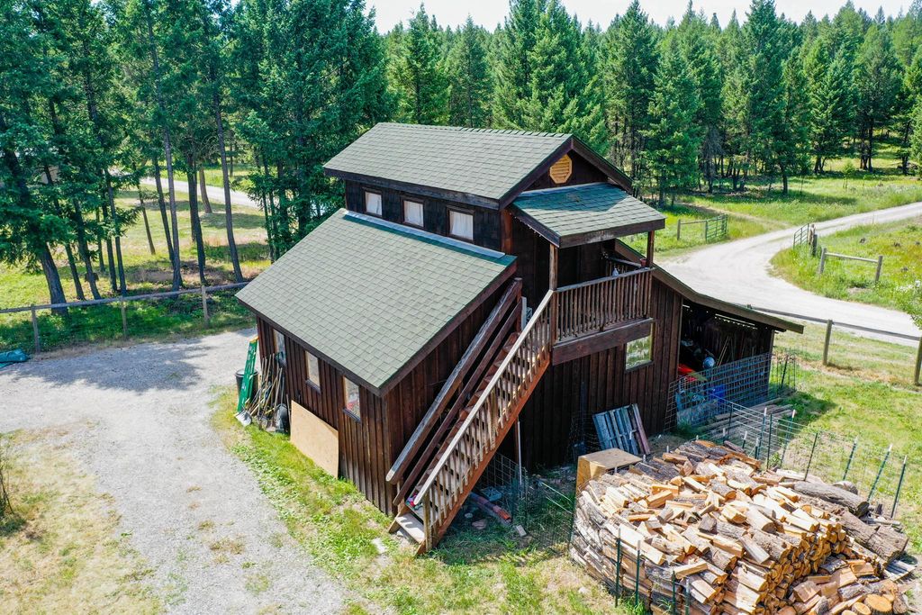 Image 7 of property listing at 87 Badger Trail, Eureka, MT 59917
