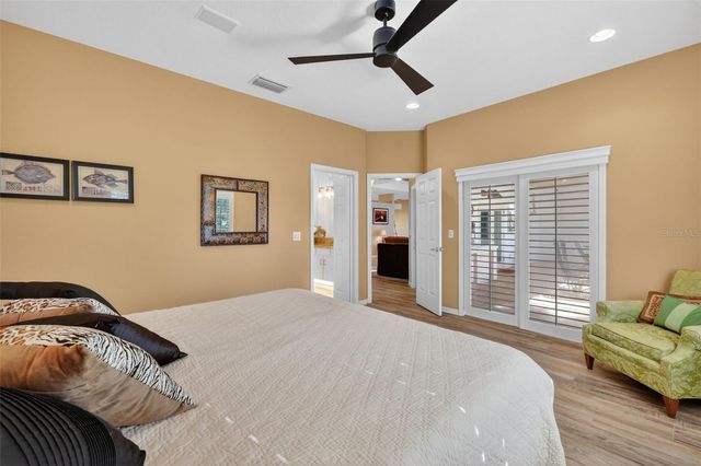 1880 EDGEWATER DRIVE, Mount Dora, FL 32757