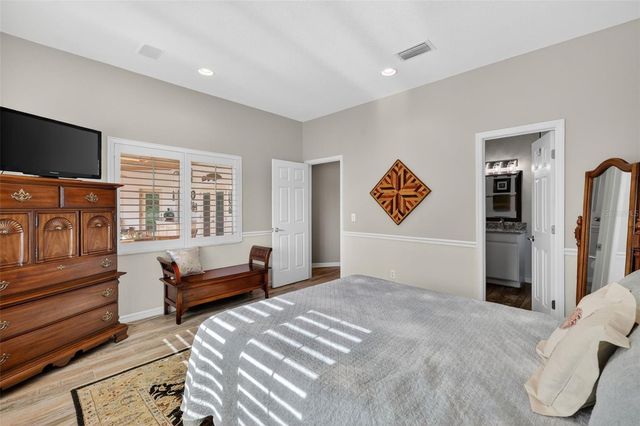 1880 EDGEWATER DRIVE, Mount Dora, FL 32757