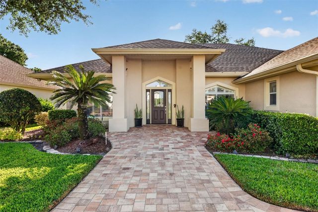 1880 EDGEWATER DRIVE, Mount Dora, FL 32757