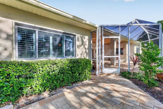 1880 EDGEWATER DRIVE, Mount Dora, FL 32757