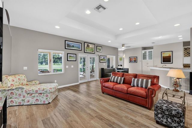 1880 EDGEWATER DRIVE, Mount Dora, FL 32757