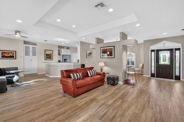 1880 EDGEWATER DRIVE, Mount Dora, FL 32757