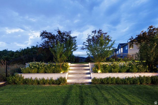 12459 N MINOTS LEDGE DR, Highland, UT 84003