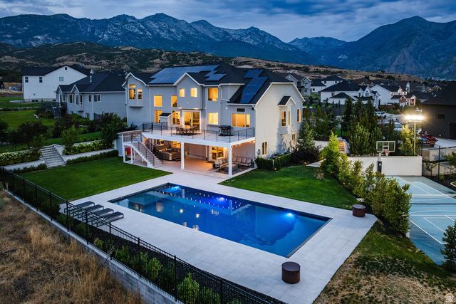 12459 N MINOTS LEDGE DR, Highland, UT 84003